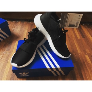 Giày adidas tubular