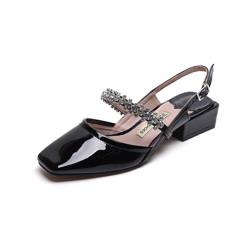 (KÈM ẢNH THẬT) 81016 Sandal da bóng bít mũi quai ngang tán đá 3cm BIG SIZE 40-43
