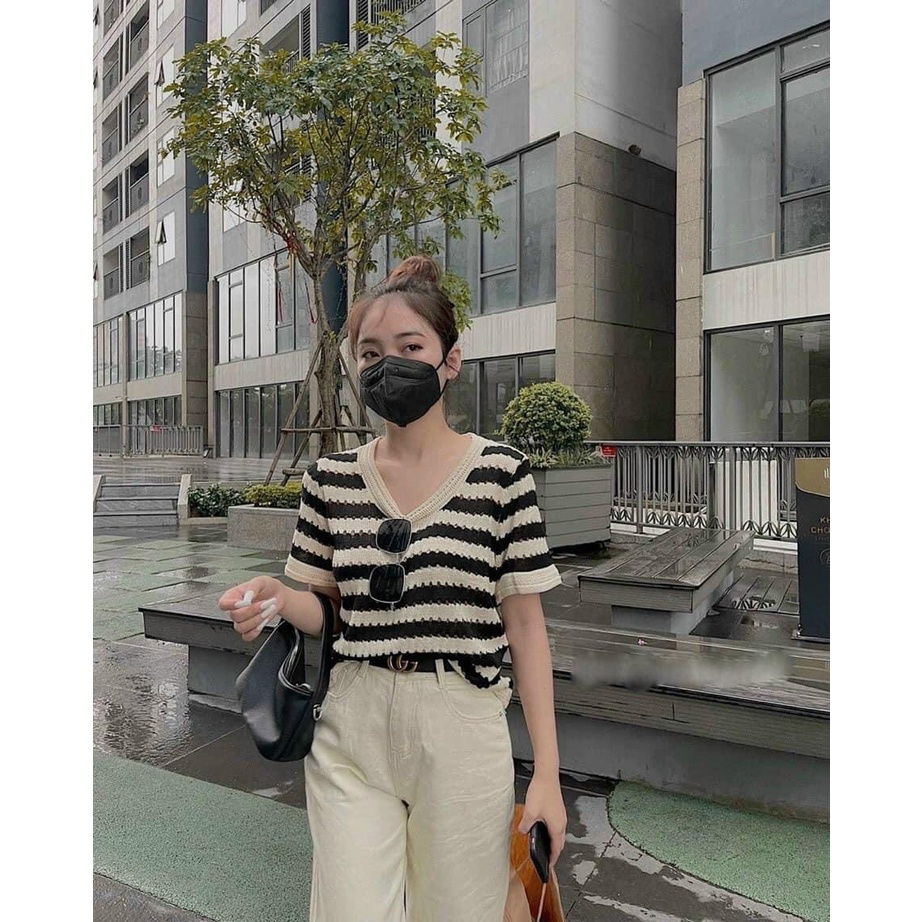 Áo len nữ dệt thủng, áo dệt kim dáng rộng kẻ sọc đen be thời trang hàn quốc cho nữ ..