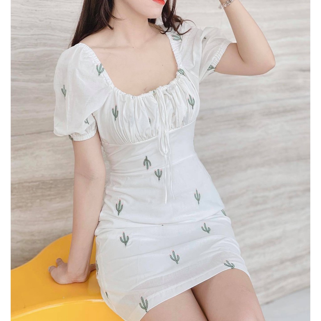 Đầm trắng tay ngắn hoạ tiết xương rồng siêu yêu