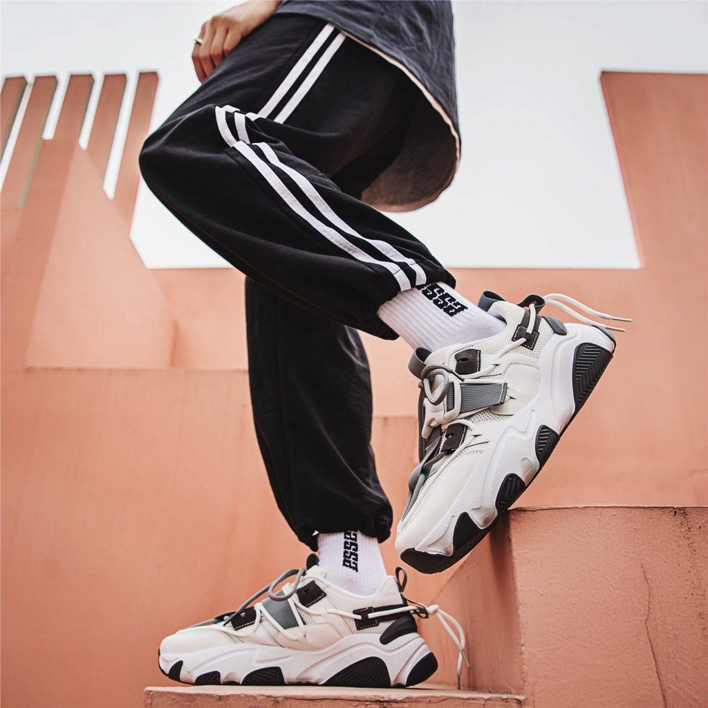 Giày thể thao nam tăng chiều cao Giày Thể Thao Màu Đen Nâng Chiều Cao Thời Trang Hàn Quốc