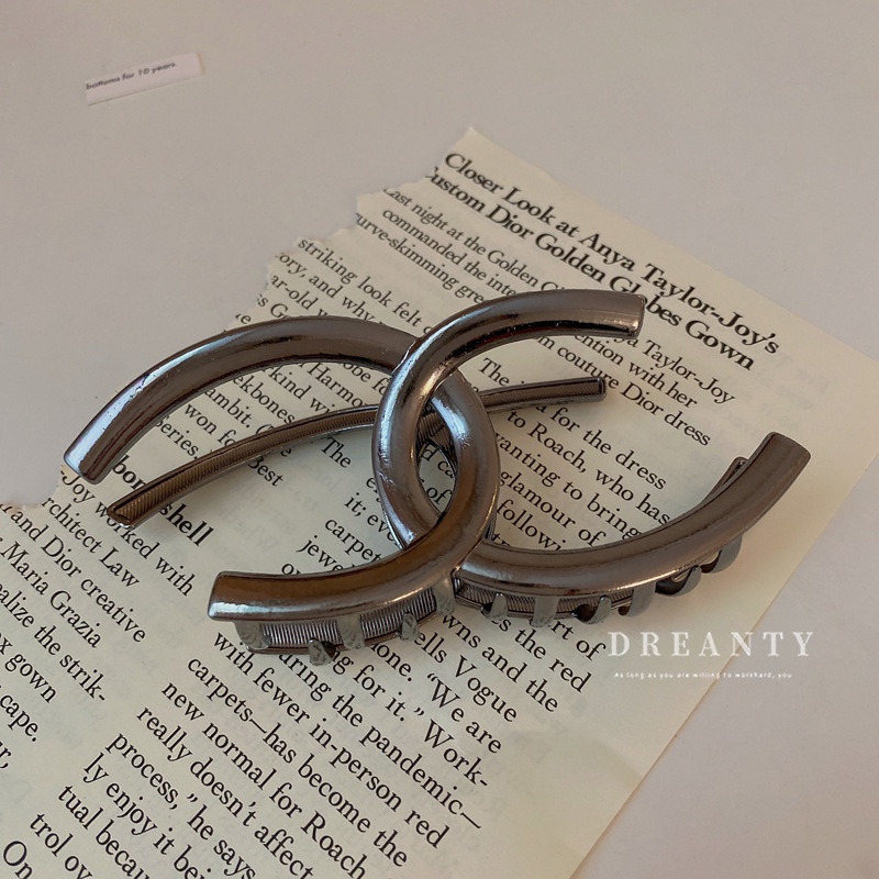 Kẹp Tóc Hình Cá Mập Bằng Kim Loại Đơn Giản Thời Trang Phong Cách Hàn Quốc