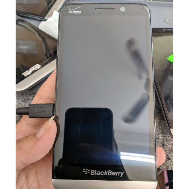 Điện thoại backberry z30 chính hãng thanh lý