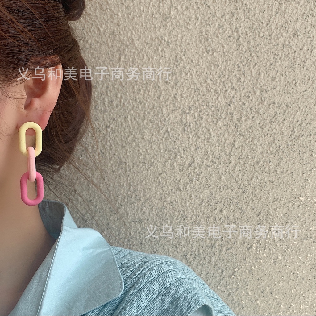 Bông Tai Dáng Dài Màu Sắc Tương Phản Phong Cách Hàn Quốc