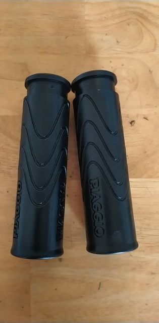 Tay nắm vespa . Piaggio