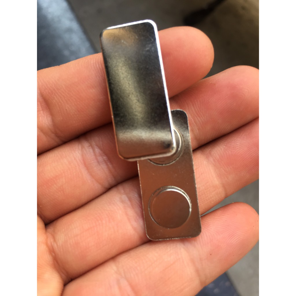 Set 10 Bộ Thẻ Tên Nam Châm Gắn Áo, Nam Châm Trắng