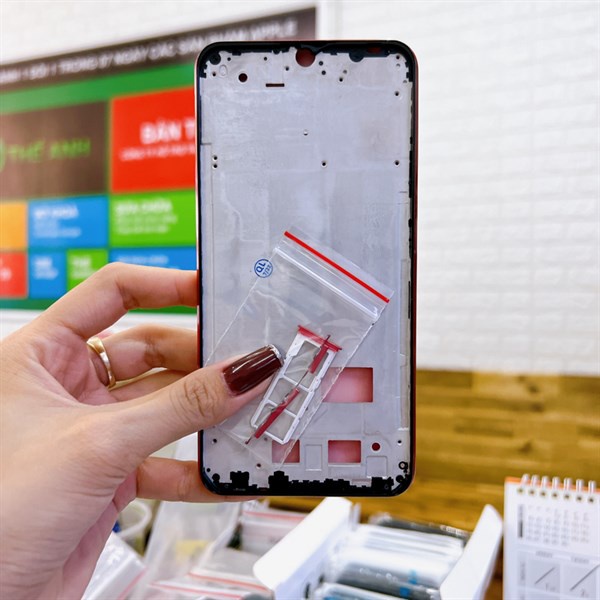 Bộ vỏ Vivo Y93 không vân tay zin mấu máy chuẩn