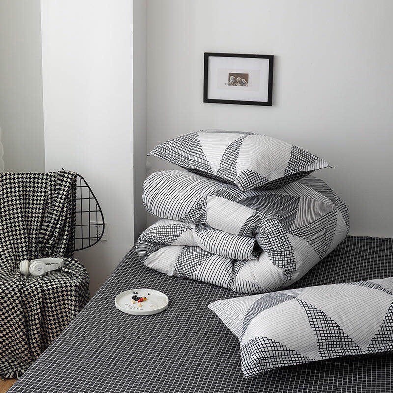 BỘ CHĂN GA GỐI COTTON POLY NHẬP KHẨU 100% ( CHĂN ĐÃ TRẦN BÔNG) HỌA TIẾT KẺ TAM GIÁC - ĐỦ KÍCH THƯỚC