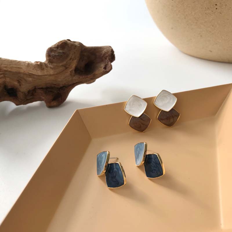 Bông hoa tai hai màu thiết kế độc đáo A762