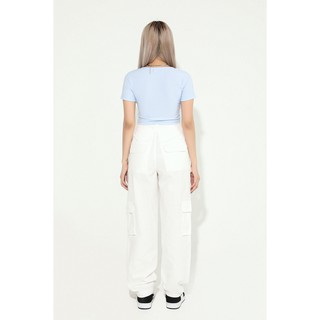 Áo croptop cổ tròn BLMDE