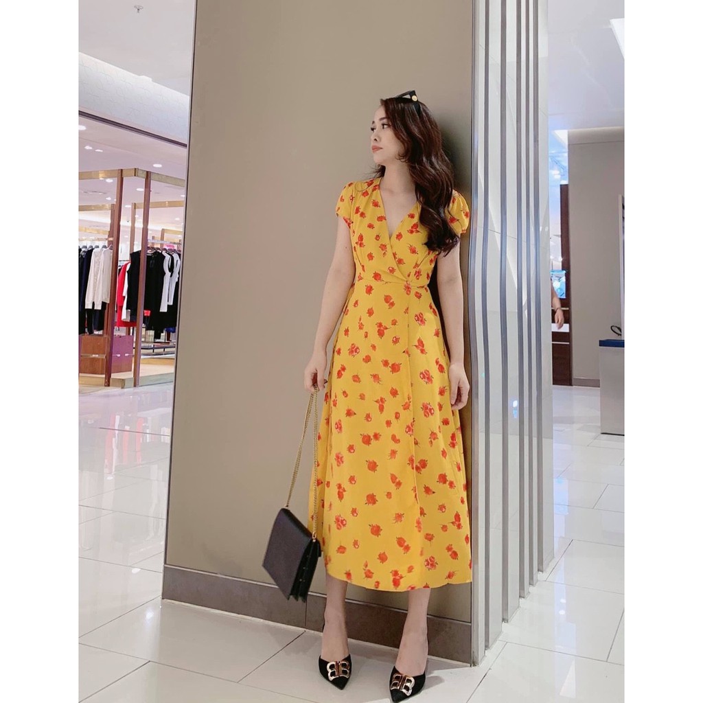 Đầm Đi Biển Maxi Vàng Đắp Chéo Hoa Đỏ Xẻ Tà - DM729