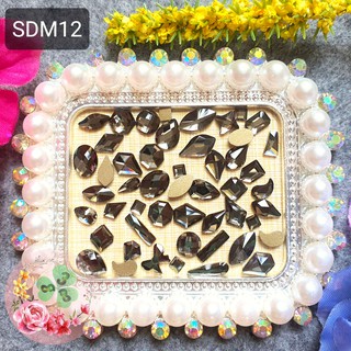 Mix size - Mã SDM12 màu xám khói. Đá chân bằng siêu bắt sáng, đính dán móng.