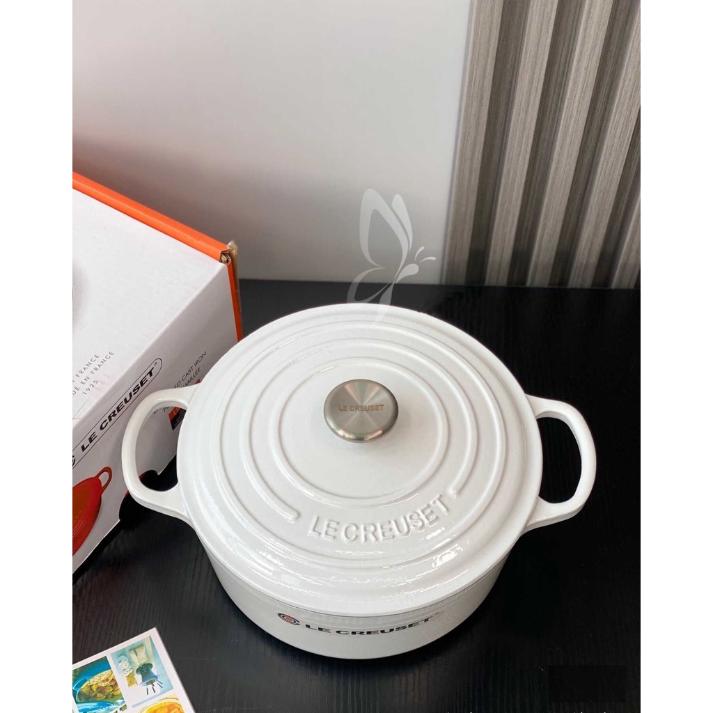 Nồi Le Creuset- thương hiệu Pháp gang tráng men cao cấp size 22CM  nấu ăn, trưng bày decor quà tặng tân gia