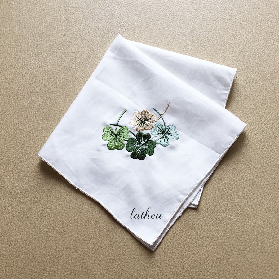 Khăn thêu Cỏ 4 lá
