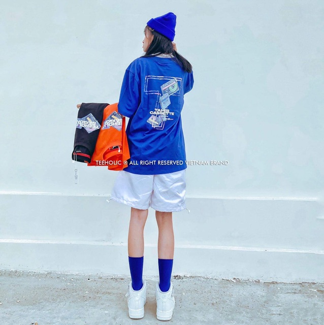 Áo Thun In Hình Băng Cassette TeeHolic - Màu Đen Cam Xanh Dương