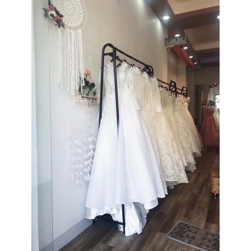 Kệ treo áo dài, váy cưới cao 1.8m