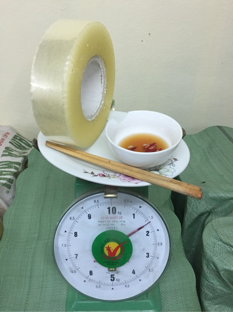 Băng dính 1kg/cuộn(ĐÃ TRỪ BÁT ĐŨA) như hình