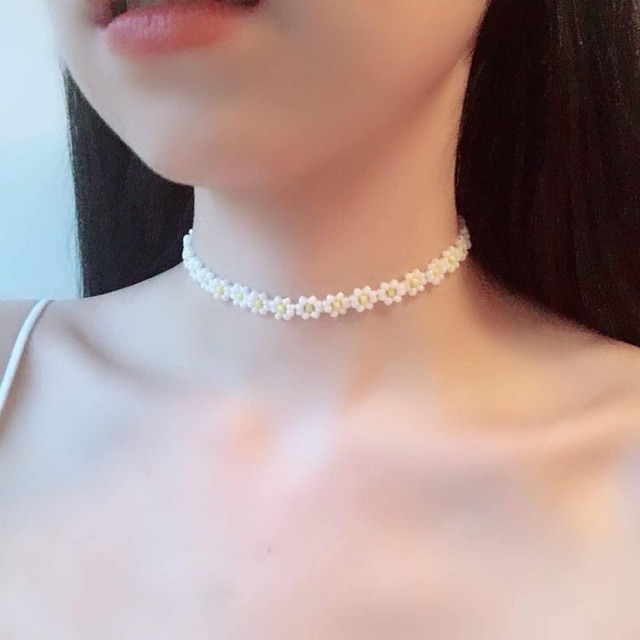 chocker kết cườm hoa