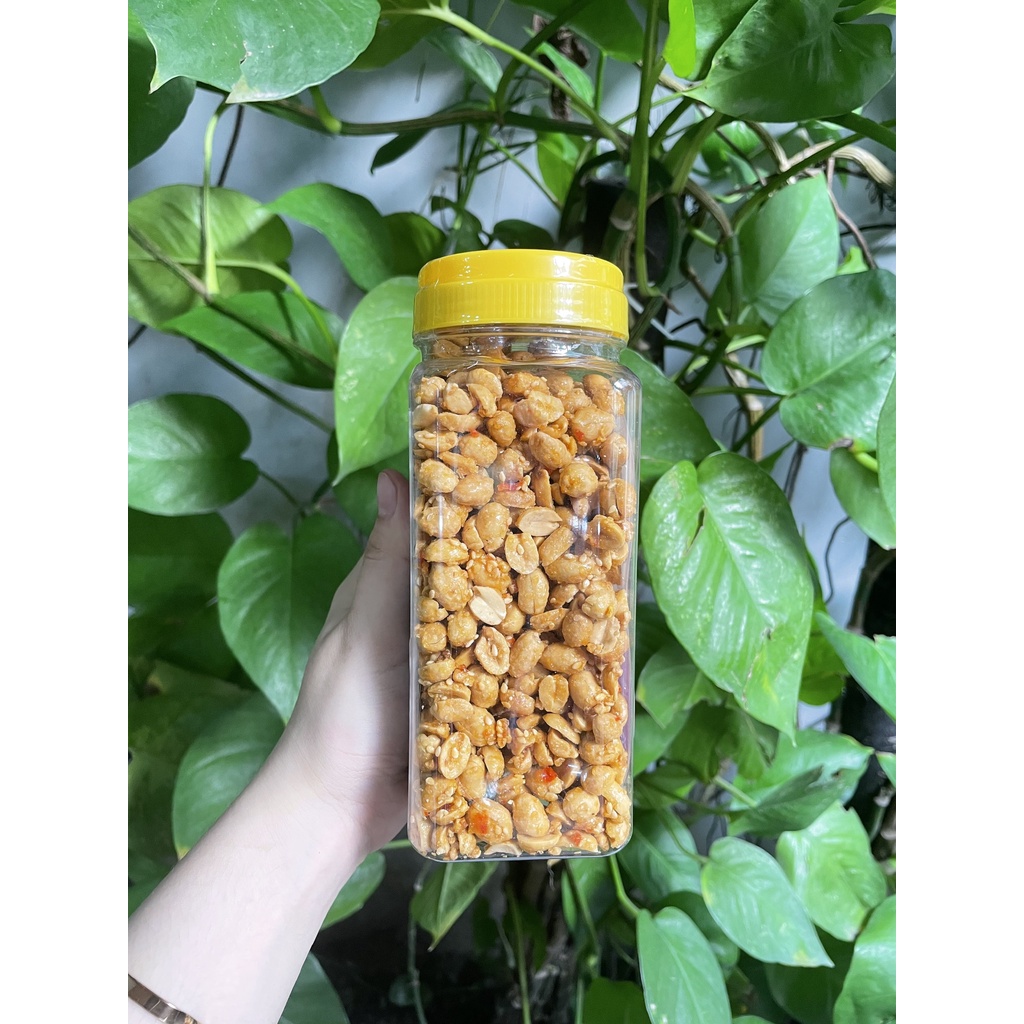 Đậu Phộng Tỏi Ớt Tân Tân Spicy Garlic Peanuts (Hủ 260g)