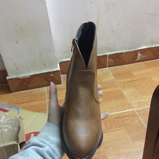 Bốt da ngắn cổ mùa đông