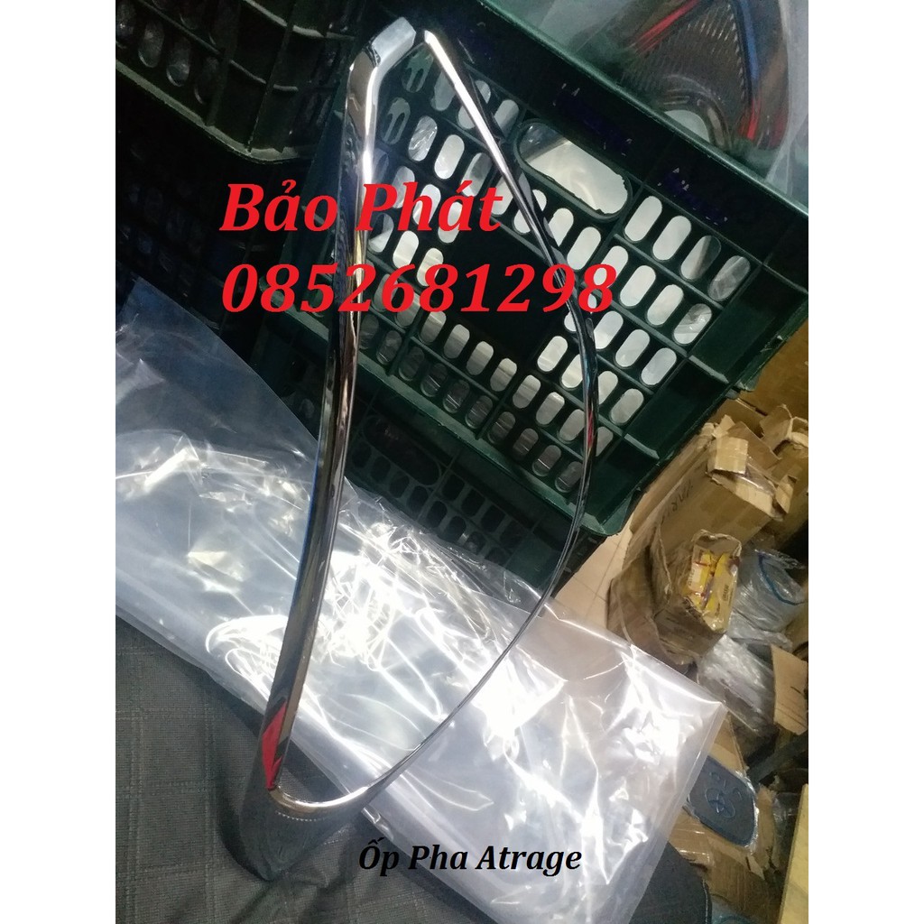 Bộ ốp viền đèn Pha Xe Mitsubishi Attrage dùng cho các form 2014-2019