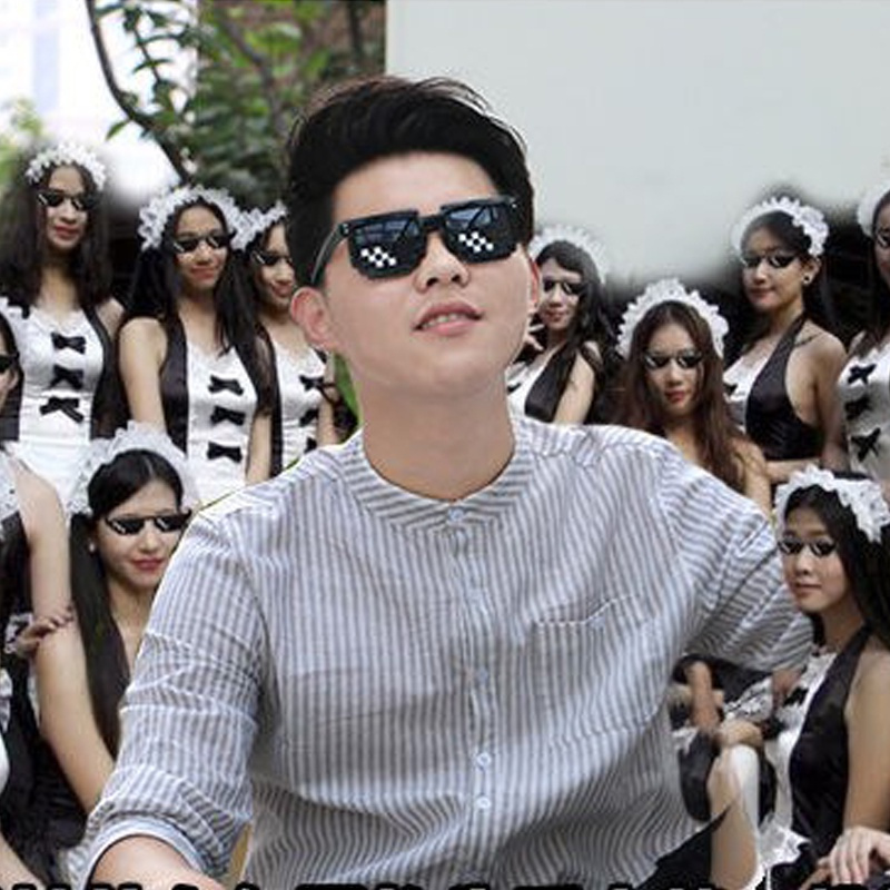 Mắt kính vuông pixel mosaic phong cách thug life hai chiều vui nhộn cá tính hiphop dành cho nam nữ