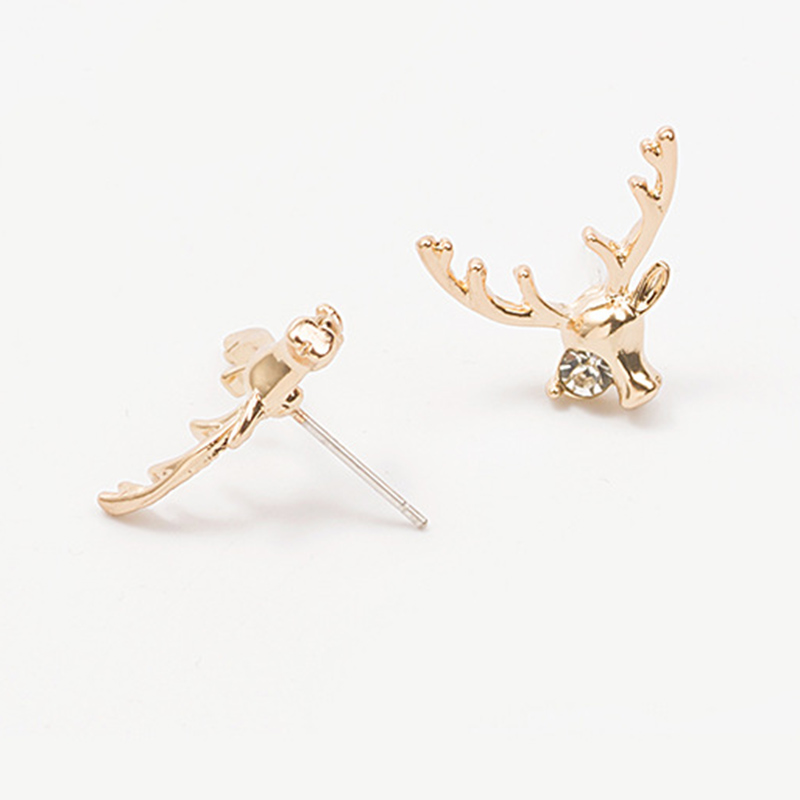 Khuyên tai họa tiết hươu dễ thương