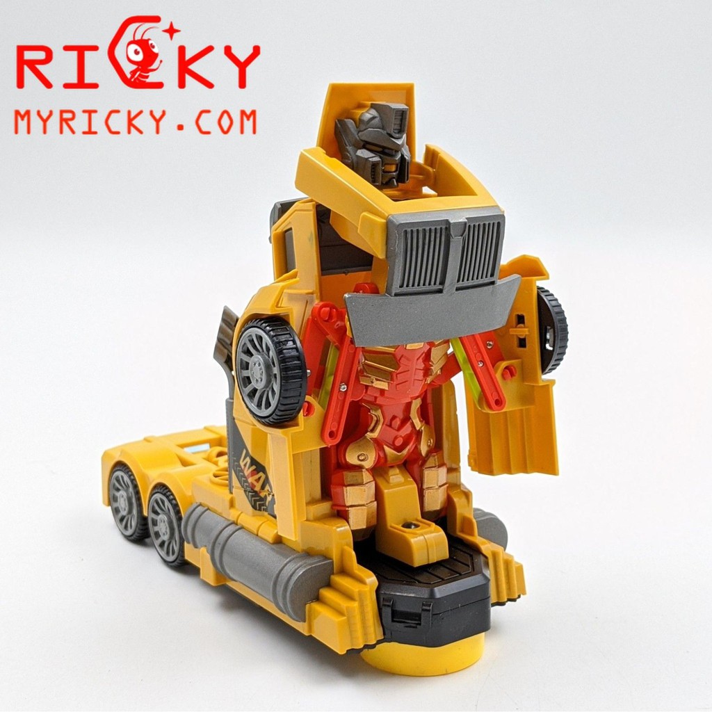 Robot Transformer biến hình - Xe ô tô biến hình Robot