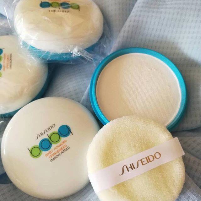 Phấn phủ kiềm dầu Shiseido Baby Powder