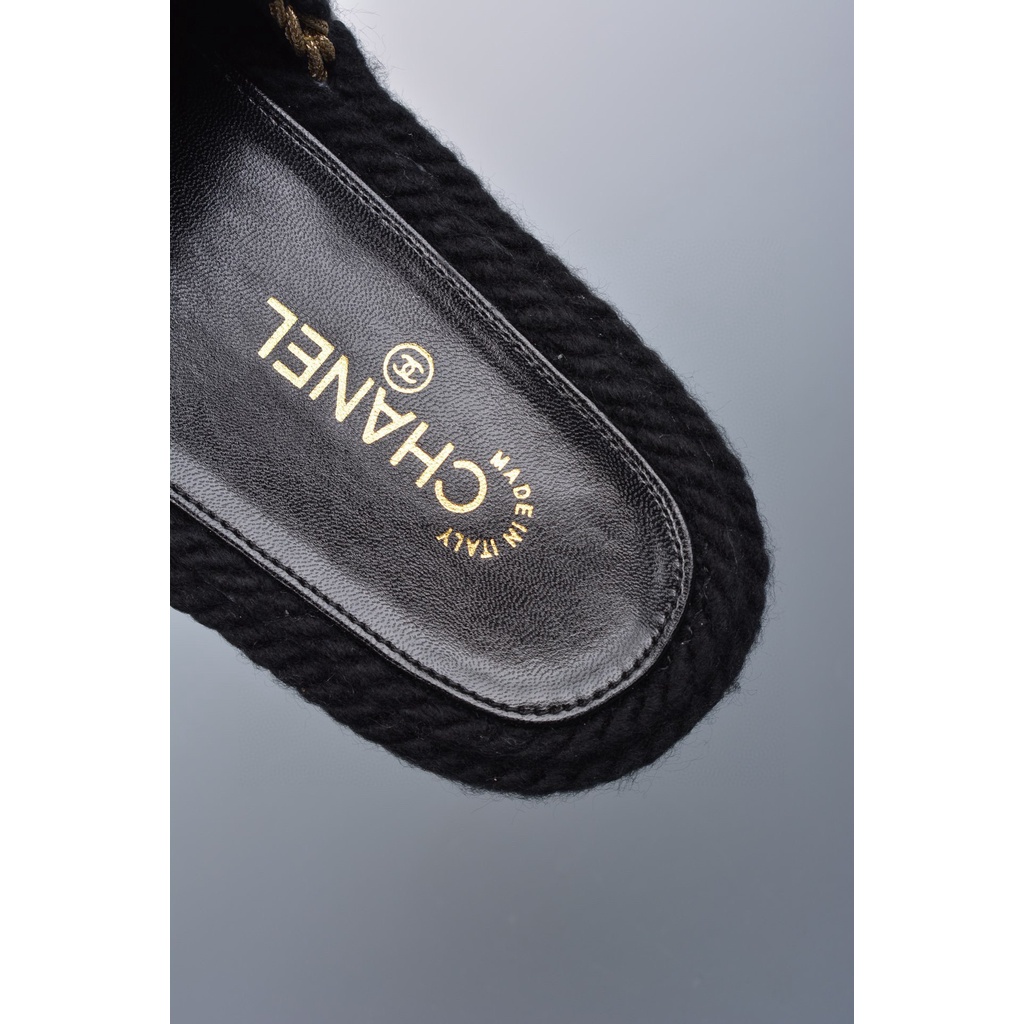 Mules Dệt Kim Phản Chiếu Màu Đen. G38189 X56418 94305 Không Hộp