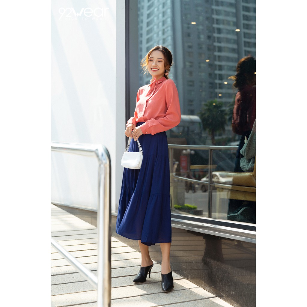Áo sơ mi nữ kiểu dáng thanh lịch vải lụa dài tay có nơ ASW0624 - 92WEAR | BigBuy360 - bigbuy360.vn