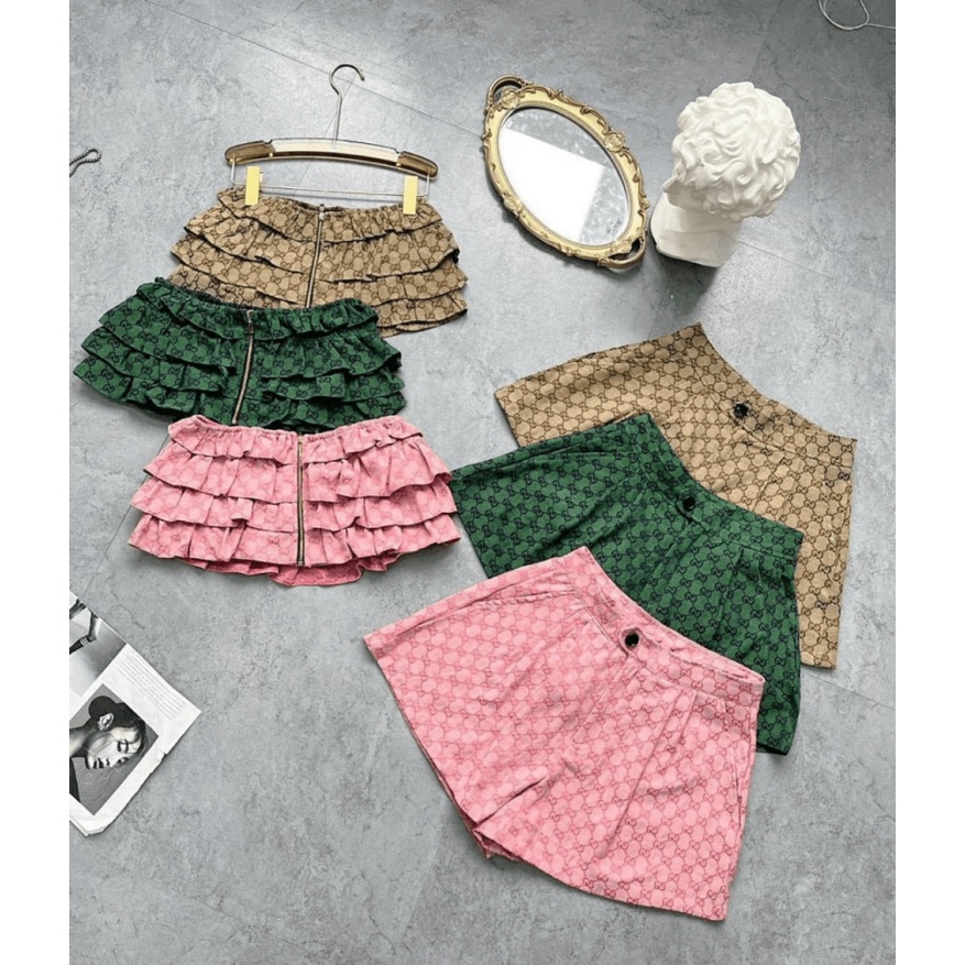 Sét Bộ Đi Chơi 2 Món Áo Tầng Bèo 2 Dây Bản To Kết Hợp Quần Đùi Ống Rộng Chất Kaki Phối Khóa Màu Đồng Hot Trend NEW UNISE