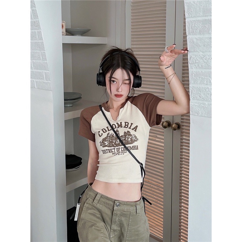 Áo Thun Croptop Tay Ngắn Cổ Khoét U Hoạ Tiết In Chữ Colombia