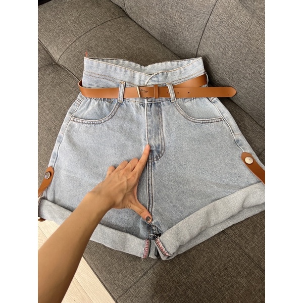 quần short jean lưng cao kèm đai