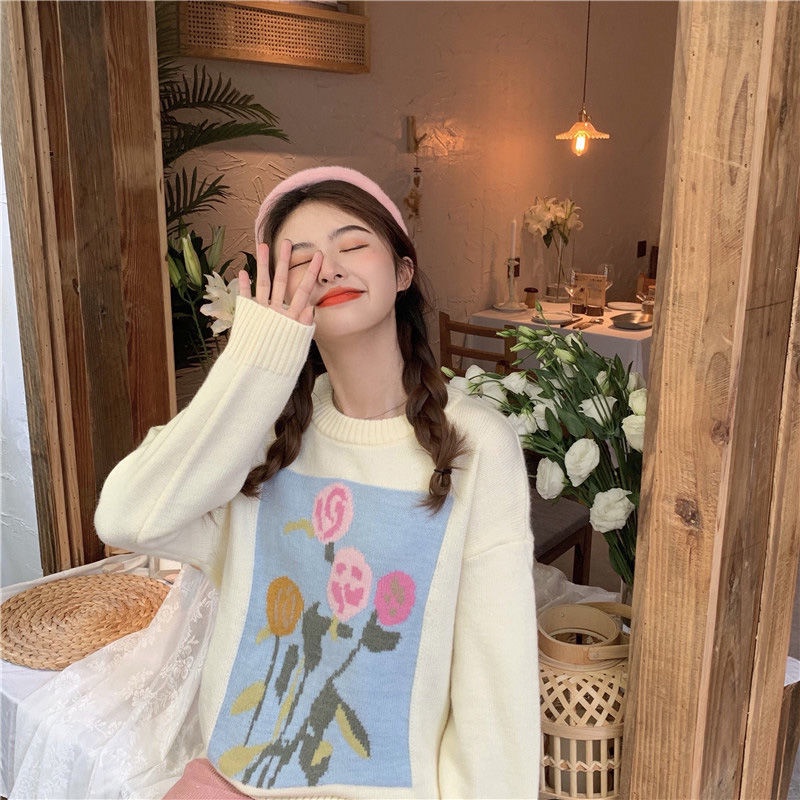 Áo len cổ tròn họa tiết hoa nhỏ ngọt ngào phong cách Nhật Bản