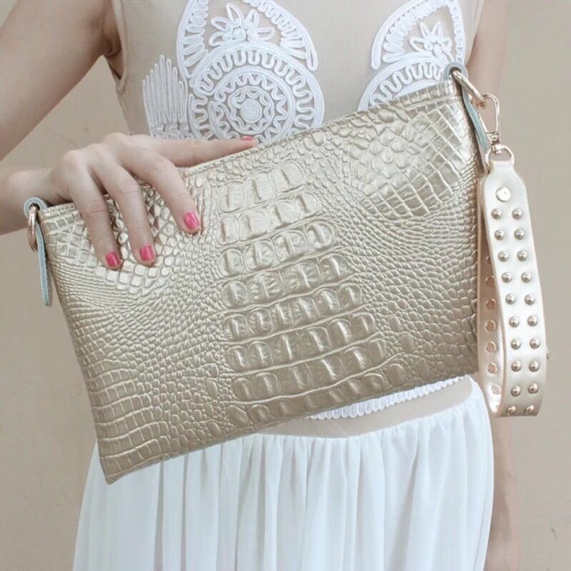 Cluth da thật dập vân