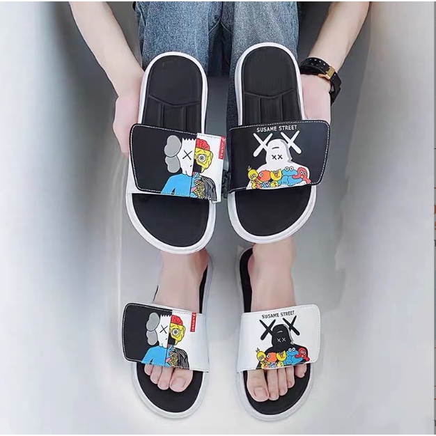Dép Đôi Nam Nữ unisex Kaws x Susame Street, Quai Ngang cao cấp đi êm chân cực bền