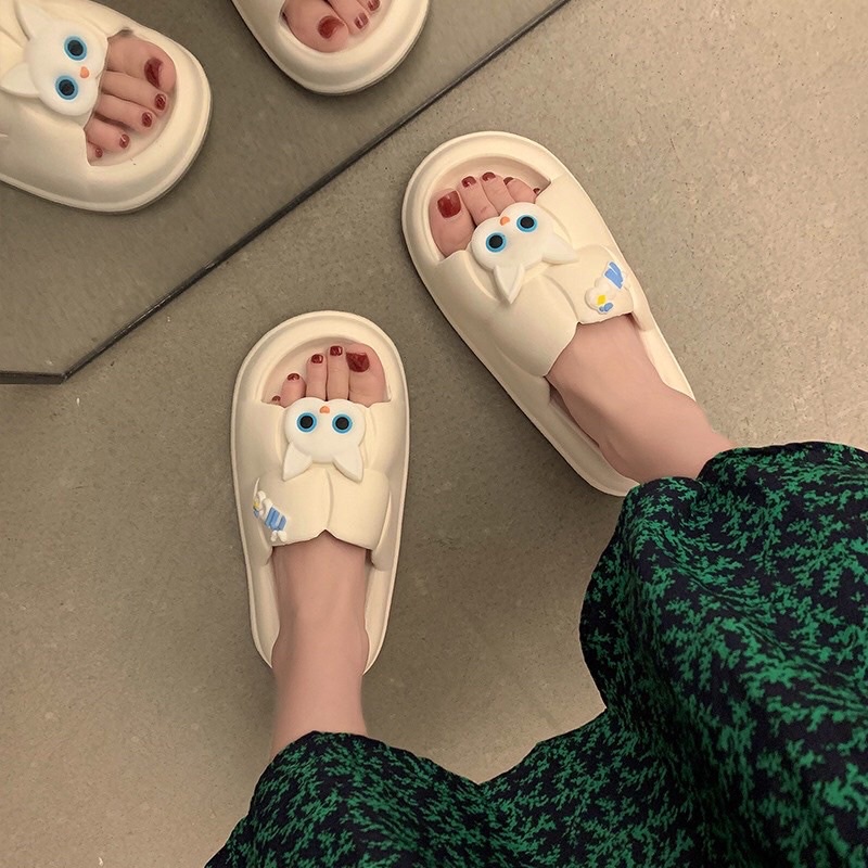 Dép bánh mì quai ngang nữ ô vuông đính sticker mèo cute siêu êm siêu bền - DL160