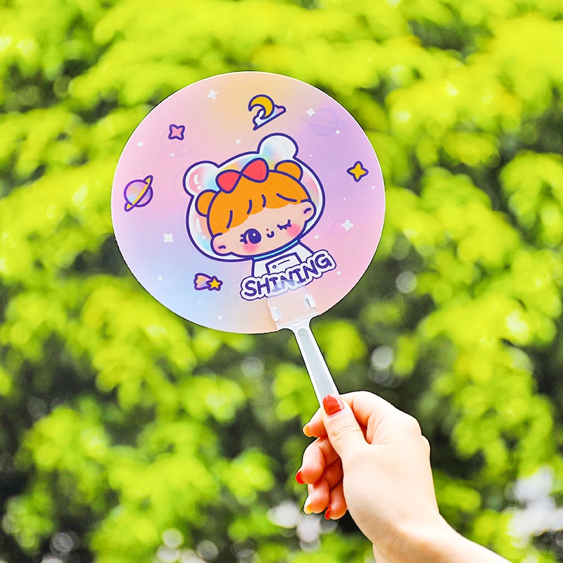 Quạt nhựa hình tròn cầm tay hoạt hình dễ thương cute