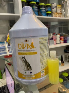 Sữa tắm cho chó DIVA vàng 100ml chiết