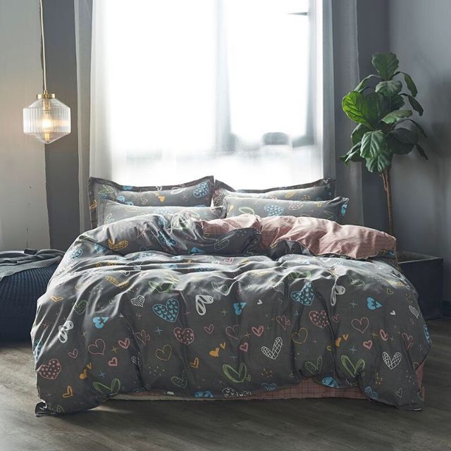 Bộ Chăn Ga Gối Cotton Poly Nhập Khẩu-Tim Trắng Đen