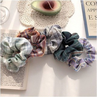 Dây cột tóc đuôi ngựa bằng vải họa tiết kẻ sọc thanh lịch