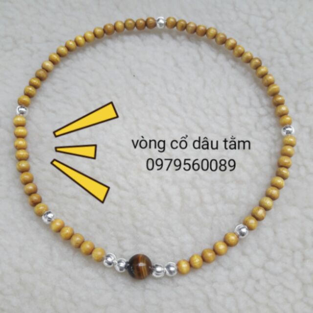 Vòng cổ dâu tằm cho bé