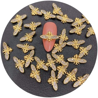cham nail nhiều viên