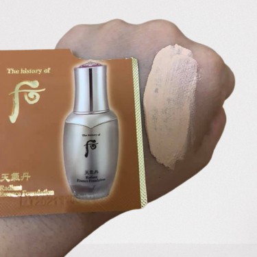 Gói Kem nền che khuyết điểm chiết xuất vàng 24k Whoo Radiant Essence Foundation 1ml | BigBuy360 - bigbuy360.vn