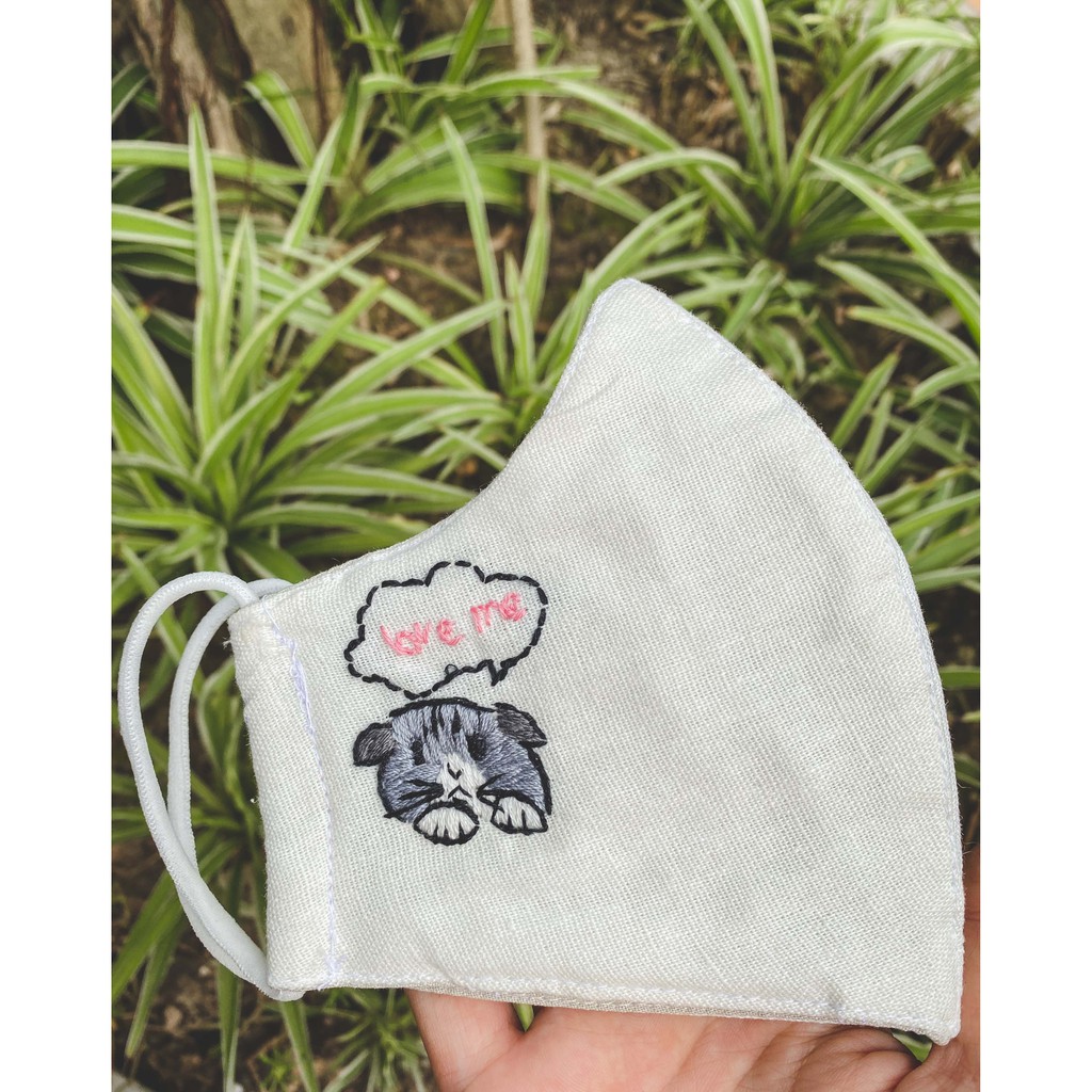 Khẩu trang vải linen thêu tay 3 lớp thêu mèo - 3 Plyer Hand Embroidered Linen Face Mask | BigBuy360 - bigbuy360.vn