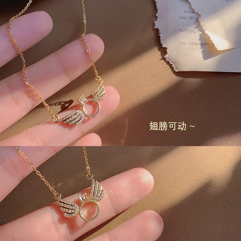 Dây chuyền hình đôi cánh thiên thần phong cách retro thời trang