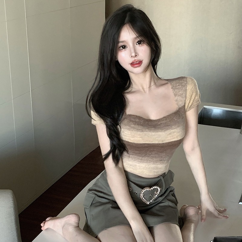 Áo Dệt Kim Ngắn Tay Cổ Vuông Form Ôm Họa Tiết Kẻ Sọc Phong Cách Hàn Quốc