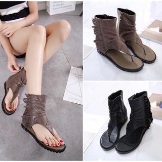 Giày boot xỏ ngón tua rua