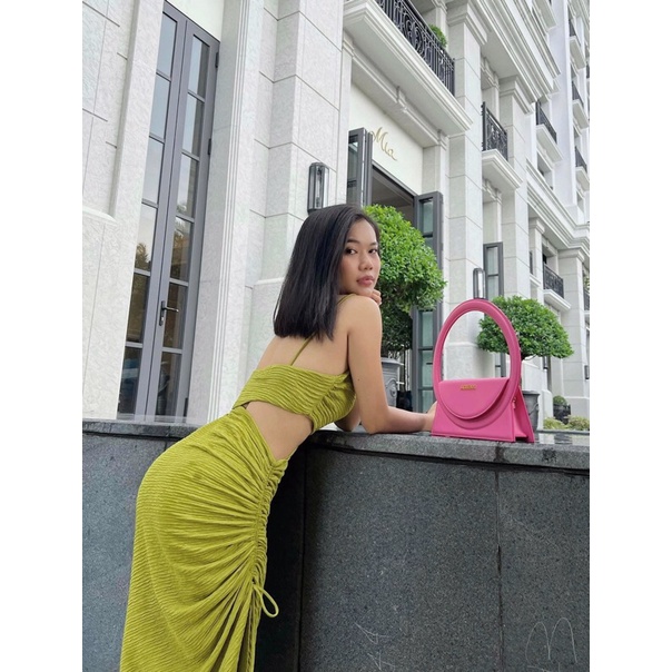 Đầm maxi 2 dây khoéc eo